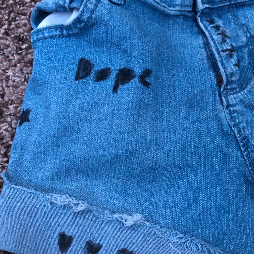 Shorts - Picture 5 of 8